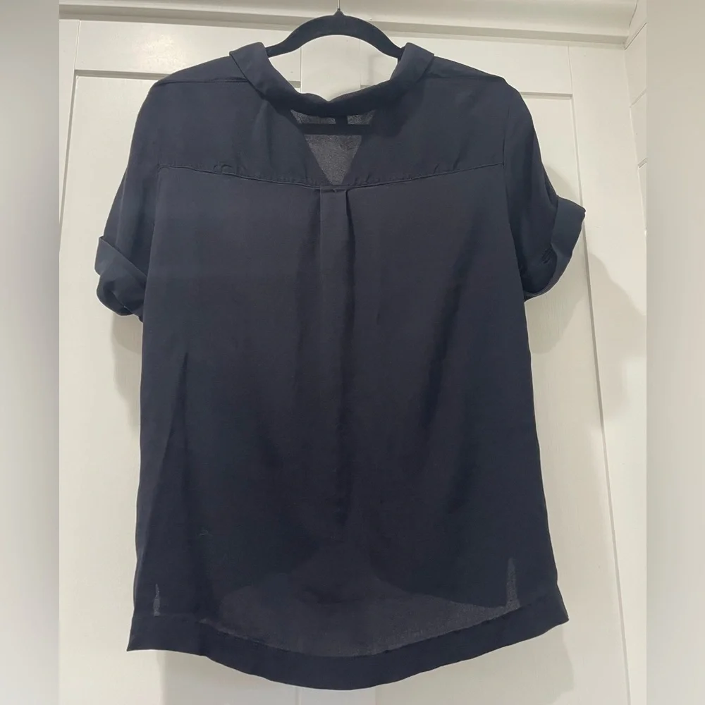 Banana Republic Factory Blouse Size L - Picture 2 of 4